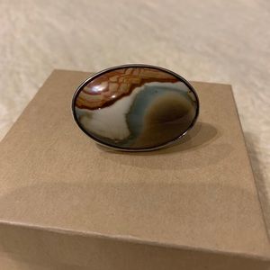 Jasper and Sterling silver Ring
Size 7-7 1/2